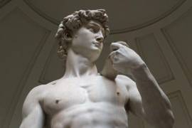Entre otras obras, la educadora mostró una de las esculturas más famosas en la historia del arte occidental: el David, de Miguel