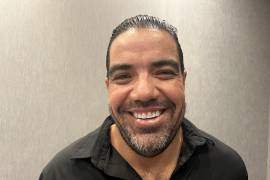 Octavio Grimaldo dijo que el número de personas que reciben apoyos alimentarios disminuye cuando encuentran empleo o migran a otra ciudad .FOTO: