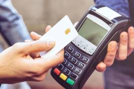 Cuando los dueños de los establecimientos firman el contrato para el uso de terminales, se señala claramente que el pago del servicio no debe repercutir en el costo de los bienes y servicios que ofrecen