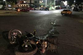 En el lugar quedó detenido el chofer un joven de entre 25 y 30 años quien manejaba el vehículo Mazda con placas del Estado de México.