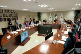 La sesión se prolongó por varias horas en medio de posturas divididas entre partidos.