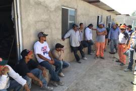 'Nos tienen como reos', trabajadores de la obra CEFERESO Coahuila