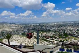 El trayecto aéreo ofrece una vista panorámica de 150 metros de altura.