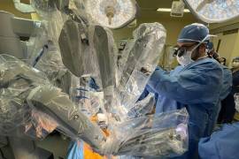 La cirugía robótica de corazón conocida como valvuloplastia mitral se realizó por un equipo multidisciplinario del Hospital Zambrano Hellion de TecSalud