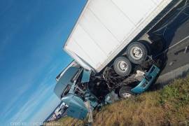 El percance se registró la mañana de este martes sobre la autopista a Laredo, a la altura del kilómetro 76, en el municipio de Sabinas Hidalgo, Nuevo León/FOTO: CORTESÍA