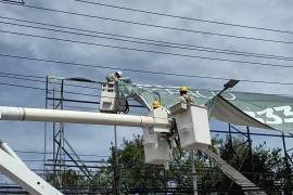 Las fuertes rachas de viento ocasionaron cortes en el suministro de energía eléctrica en Nuevo León, Coahuila y Durango.