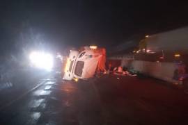 El accidente dejó la carretera 57 cerrada por más de siete horas.