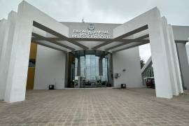 Los participantes en la pelea fueron trasladados ante el Ministerio Público, donde se definirá su situación legal dentro del plazo establecido.