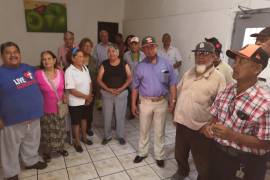 Adultos mayores piden se respeten descuentos en el transporte público de Monclova