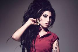 Con recital de Jazz, padre de Amy Winehouse la recuerda a cinco años de su muerte