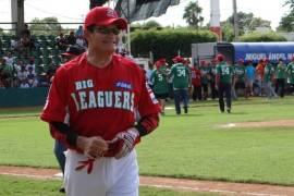 Juan Vené acusa que Malova quiere derrochar en ex beisbolistas para inaugurar Academia de Beisbol