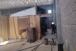 Autoridades federales inhabilitaron una toma clandestina de hidrocarburo en General Escobedo, Nuevo León.