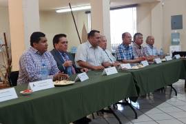 Empresarios de Monclova denuncian ante el Fiscal retenes ilegales en la carretera 30