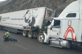 Autoridades atendieron a uno de los involucrados que resultó con lesiones.