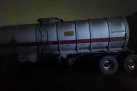 El detenido manejaba una unidad tipo pipa con 62 mil litros de hidrocarburo, informó la Fiscalía General de la República/Foto: cortesía