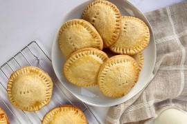 Sabor. Además del relleno tradicional, actualmente las coyotas pueden encontrarse con sabores como cajeta, guayaba, manzana, fresa y hasta helado.