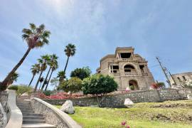 Museo Casa del Cerro, inmueble de principios del siglo XX que conserva la arquitectura residencial del Torreón antiguo y ofrece una vista elevada de la ciudad.