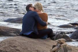 Taylor Swift olvida a Harris y se besa con el hermano de Thor (Fotos)