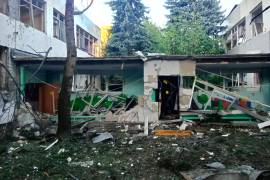 Esta imagen muestra un edificio dañado en un ataque con drones ucranianos en Elektrostal, en la región de Moscú, Rusia, el 18 de julio de 2026.