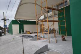Las obras de modernización en el área de urgencias del Hospital General de Zona del IMSS continúan activas en enero, pese a que la fecha original de entrega era el 31 de diciembre.
