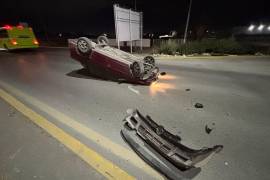 El accidente se registró alrededor de las 04:30 horas de este domingo; no se registraron personas lesionadas.