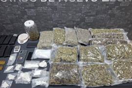 La FGR logró el decomiso de drogas y el aseguramiento de armas tras realizar dos cateos
