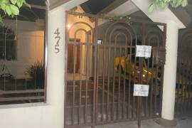 Este domicilio en la colonia Ampliación Real de Peña fue cateado la noche de este lunes tras la investigación que se abrió en donde se considera posible trata de personas.