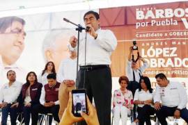 Barbosa inicia campaña como candidato a gobernador en Puebla