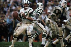 Antes del partido, los campeones de la NFL, los Baltimore Colts (ya desaparecidos), eran considerados grandes favoritos para vencer a los campeones de la AFL, los Jets.