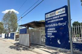 Elementos de la Guardia Nacional y policías locales acudieron al plantel tras el reporte.