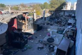 El domicilio quedó con severos daños tras el incendio registrado en la colonia Vista Hermosa.