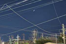 El dron fue captado la noche del domingo sobre el área de Planta de Fuerza de AHMSA, a pocos días de la subasta programada para el 27 de febrero.