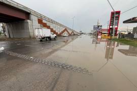 Tormenta ocasiona inundaciones y cierres parciales en Ramos Arizpe