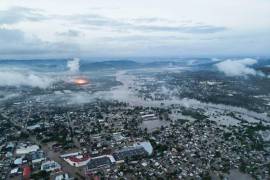 Graves inundaciones se registraron este viernes luego de que el río Cazones se desbordara por las intensas lluvias, afectando diversas zonas de Poza Rica.