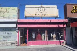 La fachada del local clausurado, ubicado frente a un colegio privado, que operaba como boutique pero ofrecía servicios no autorizados.