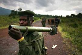 Mueren decenas tras pugna entre fuerzas de Uganda y milicia