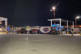 Paramédicos de Protección Civil y Bomeros de Ramos Arizpe acudieron a las instalaciones de la empresa TSM tras recibir el reporte de una persona inconsciente; sin embargo, al arribar al lugar confirmaron que el trabajador ya no contaba con signos vitales.