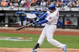 Gran debut de Adrián González con los Mets