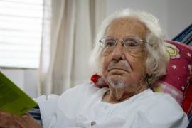 Papa Francisco rehabilita al sacerdote nicaragüense Ernesto Cardenal, a quien Juan Pablo II prohibió administrar los sacramentos