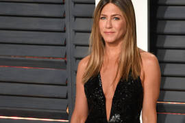 Jennifer Aniston recomienda el uso del cubrebocas a sus seguidores