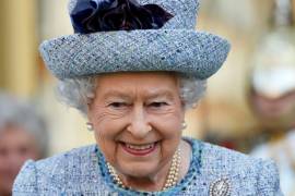 Reina Isabel II cancela visita a Londres tras ataque