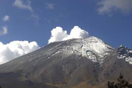 La actividad del volcán Popocatépetl disminuyó durante los últimos días, por lo que se mantiene en calma.