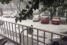 Sorprende fuerte granizada a los habitantes de la CDMX