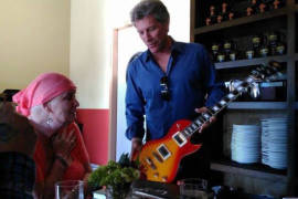 Bon Jovi sorprende a una fan con cáncer