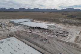 La industria impulsa la demanda de naves y bodegas.