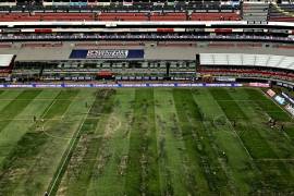 La cancha del Estadio Azteca luce deplorable a días del juego de la NFL en México