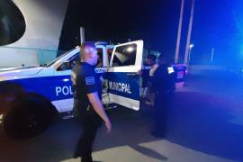 La rápida intervención de los agentes permitió que el nacimiento ocurriera de manera segura antes de llegar al hospital.