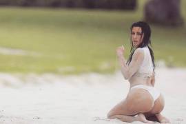 Kim Kardashian presume 'twerking' en la piscina