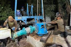 Cuadrillas realizaron maniobras durante los trabajos de mantenimiento efectuados en la infraestructura hidráulica.