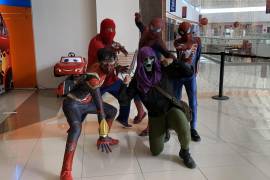 Saltillo, Coahuila 15 de diciembre del 2021 Estreno de la pelicula Spiderman no way Home, que ha causado sensación entre los fanaticos, quienes agotaron la preventa de boletos para las primeras funciones, y acudieron a las salas de cine disfrazados como su personaje favorito.